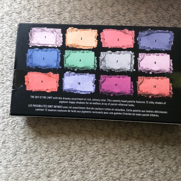 NYX In your element AIR eyeshadow palette - Picture 2 of 6